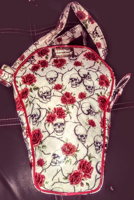 Skull N Roses Coffin Bag